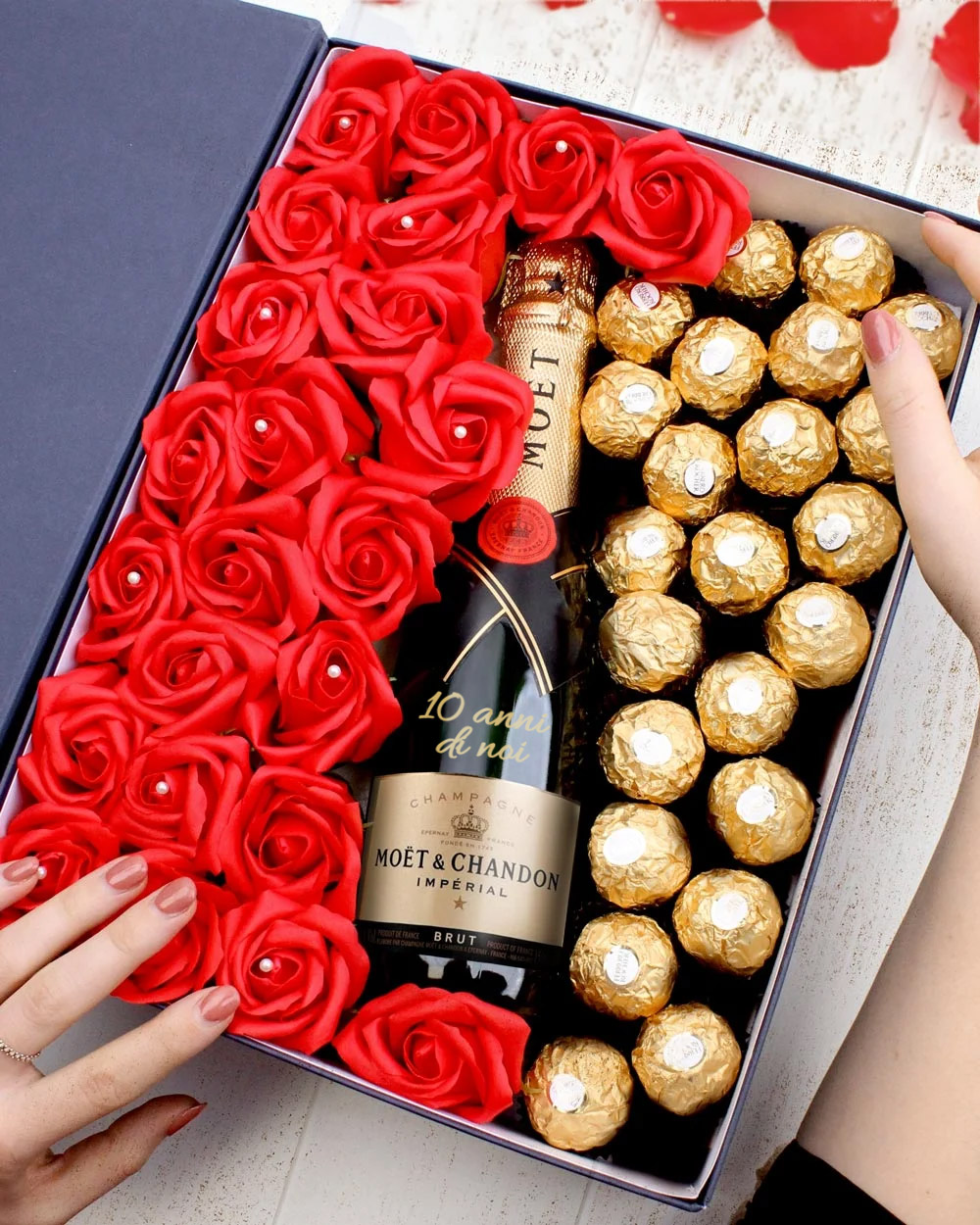 giftbox-personalizzata-regalo-san-valentino-anniversario-champagne