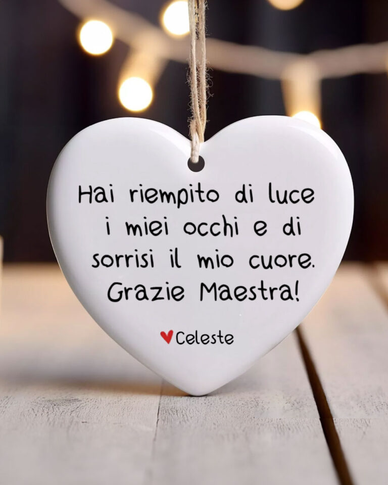 T-shirt Maestra 'Una Grande Maestra Illumina La Testa E Raggiunge Il Cuore' – Idea Regalo Di Ringraziamento