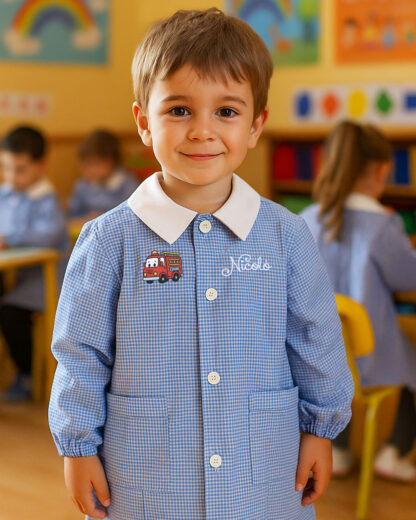 Grembiule Siggi Blu a Quadretti per Asilo e Scuola dell’Infanzia Personalizzato con Nome e Personaggio – Idea Grembiule per Bambino, Back to School - immagine 12