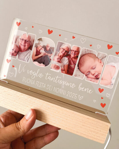 Lampada a Led Placca in Plexiglass “Nonno” Personalizzata con Foto, Dedica – Idea Regalo per il Nonno, Festa dei Nonni - immagine 18