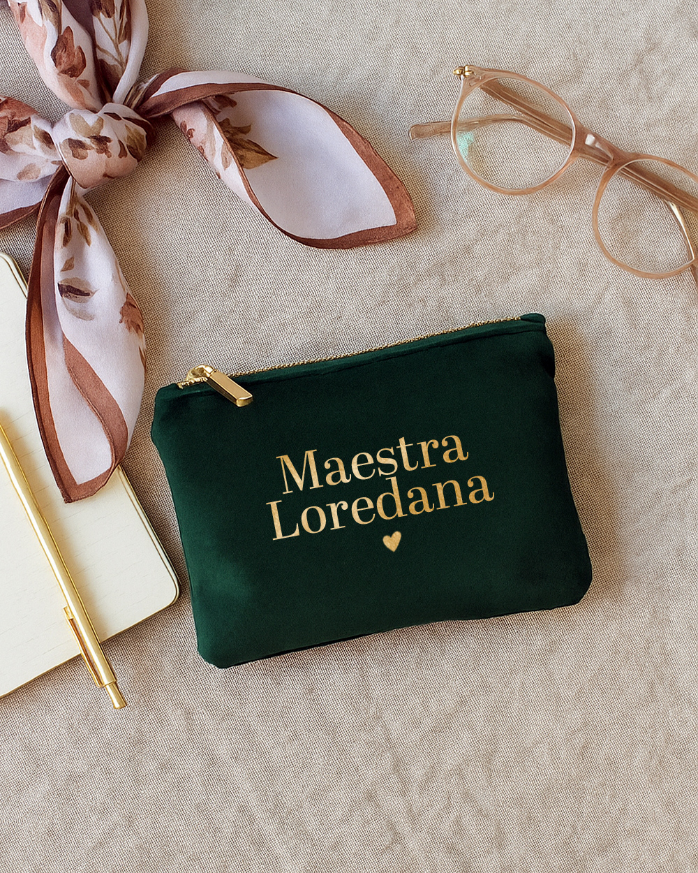 borsellino-velluto-zip-personalizzato-nome-regalo-maestra