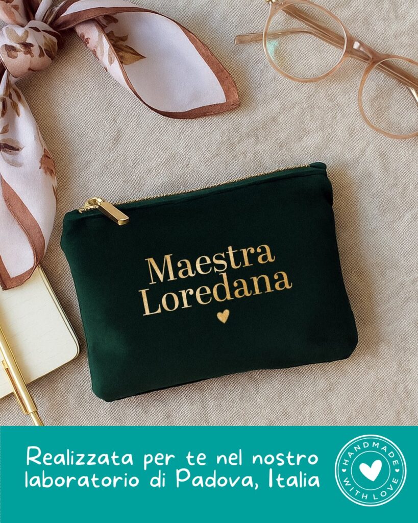 pochette-velluto-personalizzata-con-nome-maestra-idea-regalo-natale-maestra