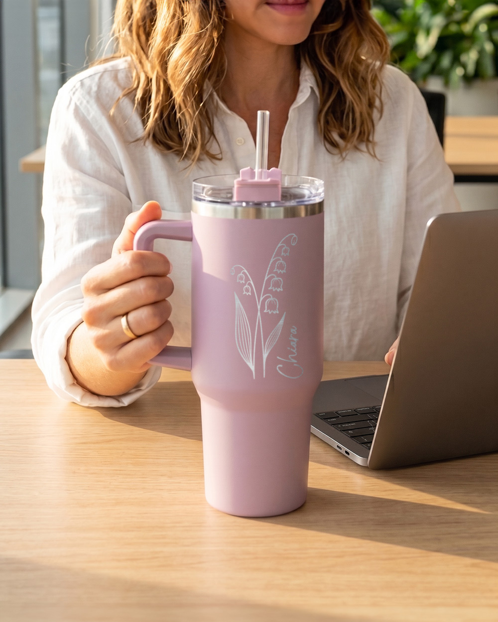 configuratore tumbler termico personalizzato 1,2 litri nome fiore del mese scegli colore