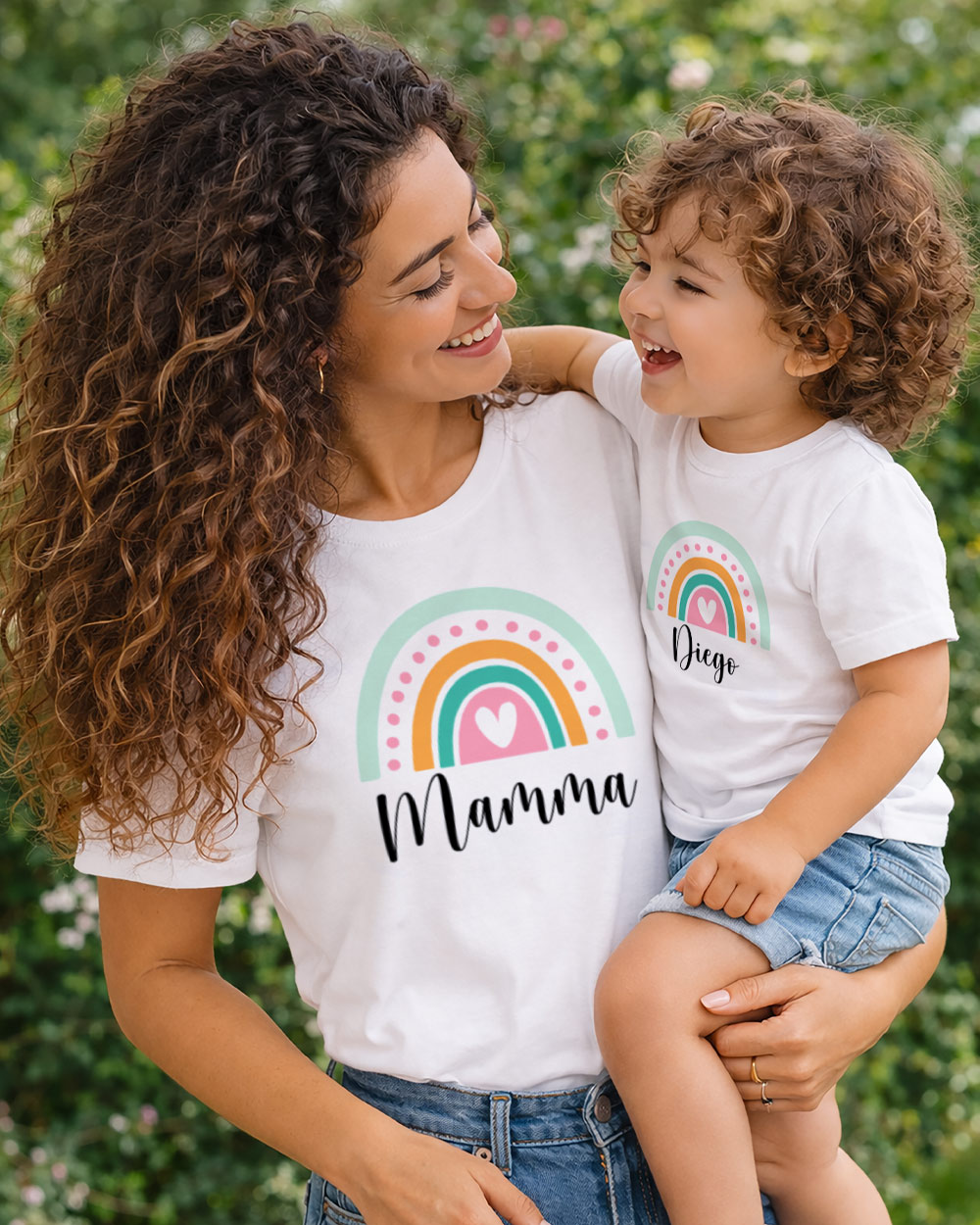 maglietta-personalizzata-nome-arcobaleno-festa-mamma-2