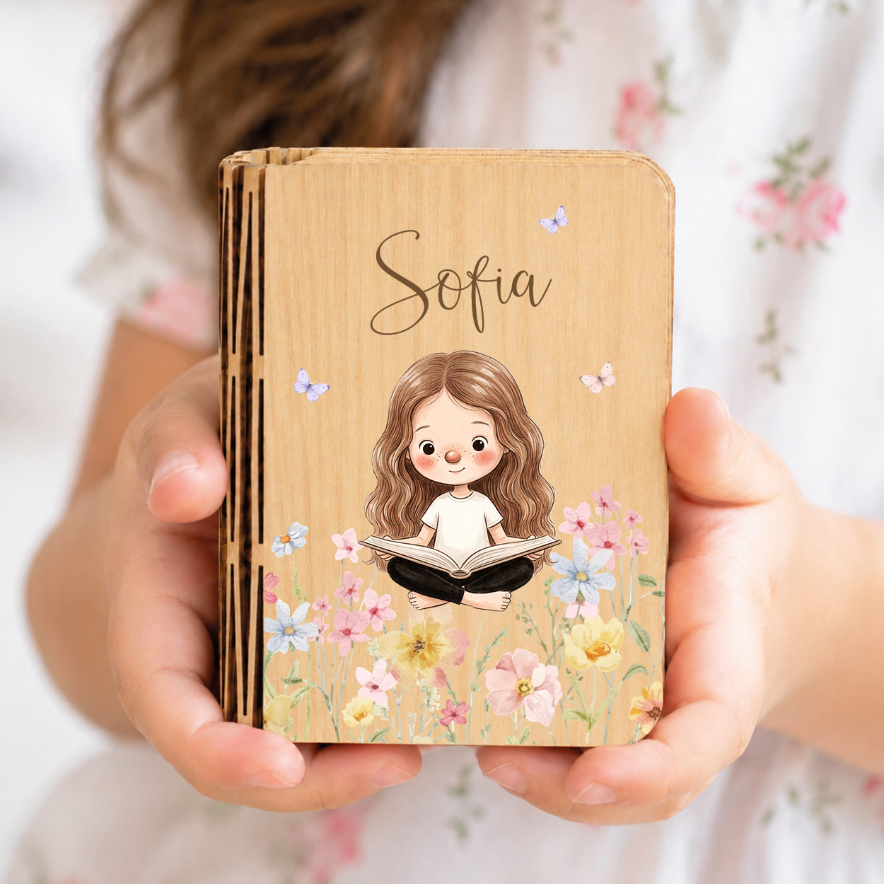 lampada-libro-regalo-personalizzato-bambina-bambino-luce-lettura-amante-dei-libri-03