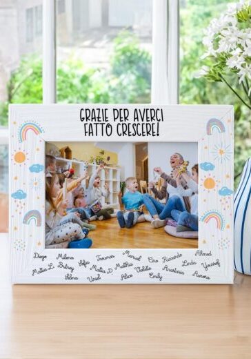 cornice-personalizzata-regalo-maestra-nomi-bambini