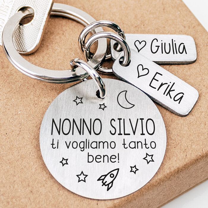 portachiavi-acciaio-tondo-con-targhette-stelline-razzi-idea-regalo-nonno