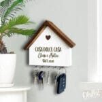 Portachiavi Casetta Frase Personalizzata Legno478 300x300 1